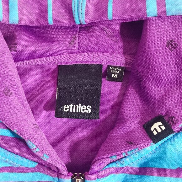 Etnies hoodie women's size M purple and blue colour full zip kangaroo pocket - Picture 5 of 8